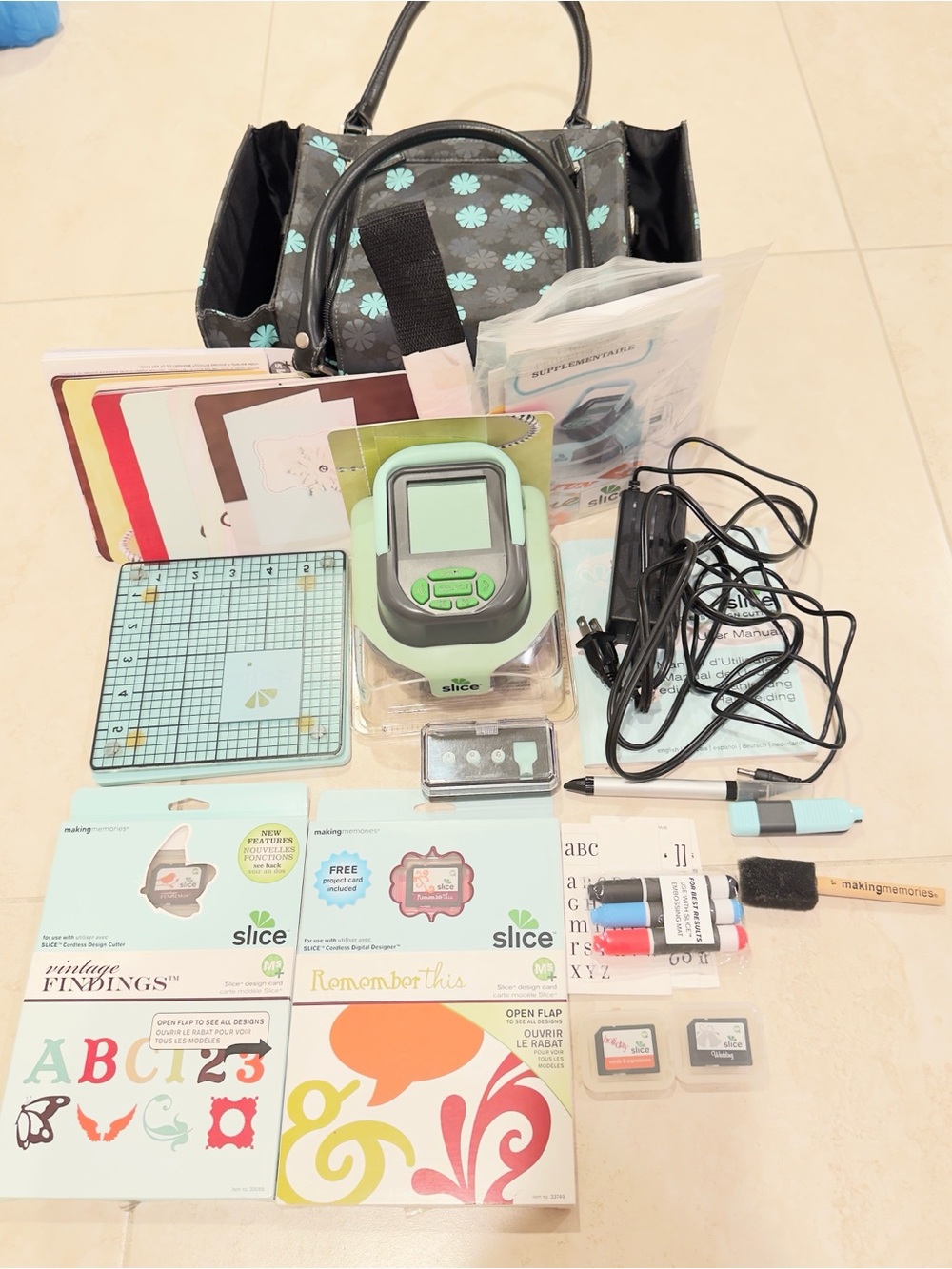 Slice Electronic Paper Punch Machine + Accessories - Mint & Black